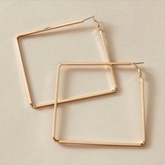 💗 Gold Large Square Hoop Earrings NEW - Picture 9 of 9